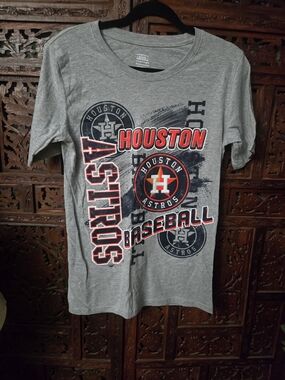 Genuine Merchandise Houston Gray Tee with Red & Navy Graphics